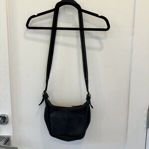 Vintage Coach Legacy Janice Black Leather Crossbody Shoulder Bag